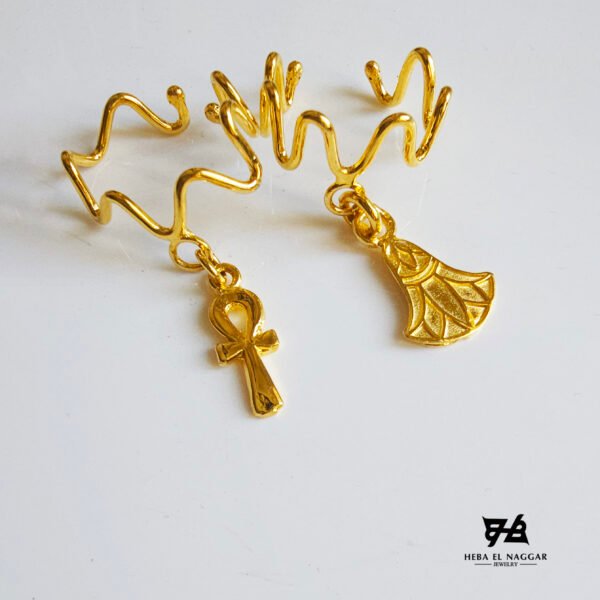 Knuckle rings