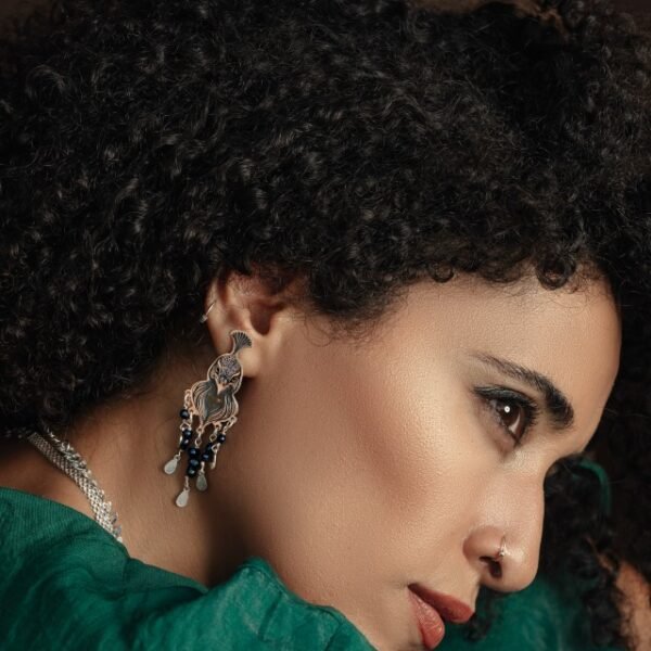 silence of beauty earring